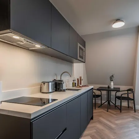 Limehome Keizerstraat 아파트호텔