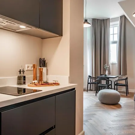 Limehome Keizerstraat 3* The Hague