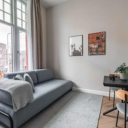 Limehome Keizerstraat Aparthotel 3*