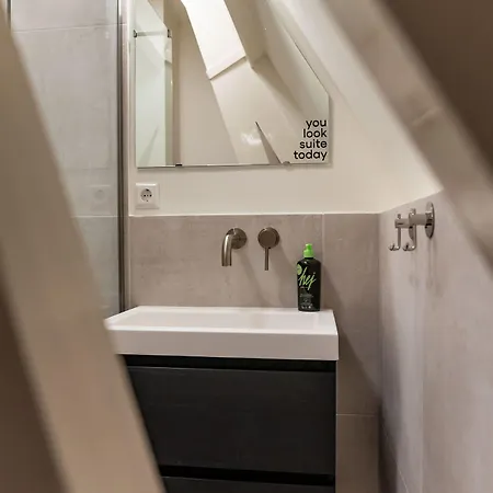 Limehome Keizerstraat