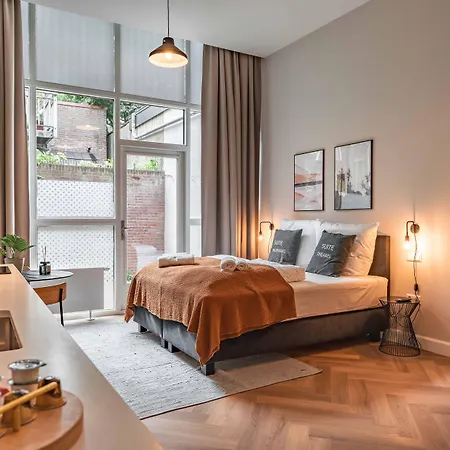 アパートホテル Limehome Keizerstraat