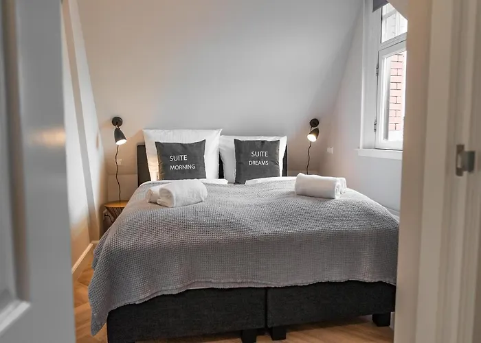 Apartahotel Limehome Keizerstraat 3*