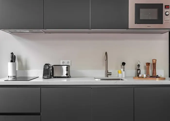 Limehome Keizerstraat 3*