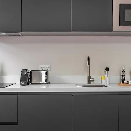 Limehome Keizerstraat 3*